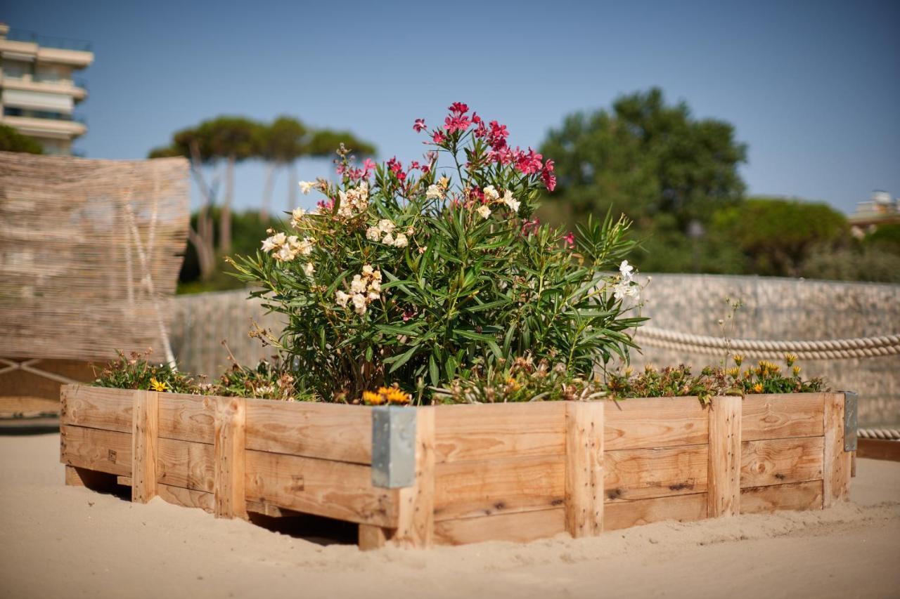 Hotel Saraceno Resort With Private Beach Milano Marittima Extérieur photo