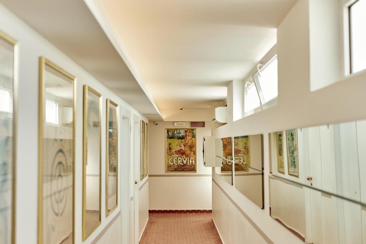 Hotel Saraceno Resort With Private Beach Milano Marittima Extérieur photo
