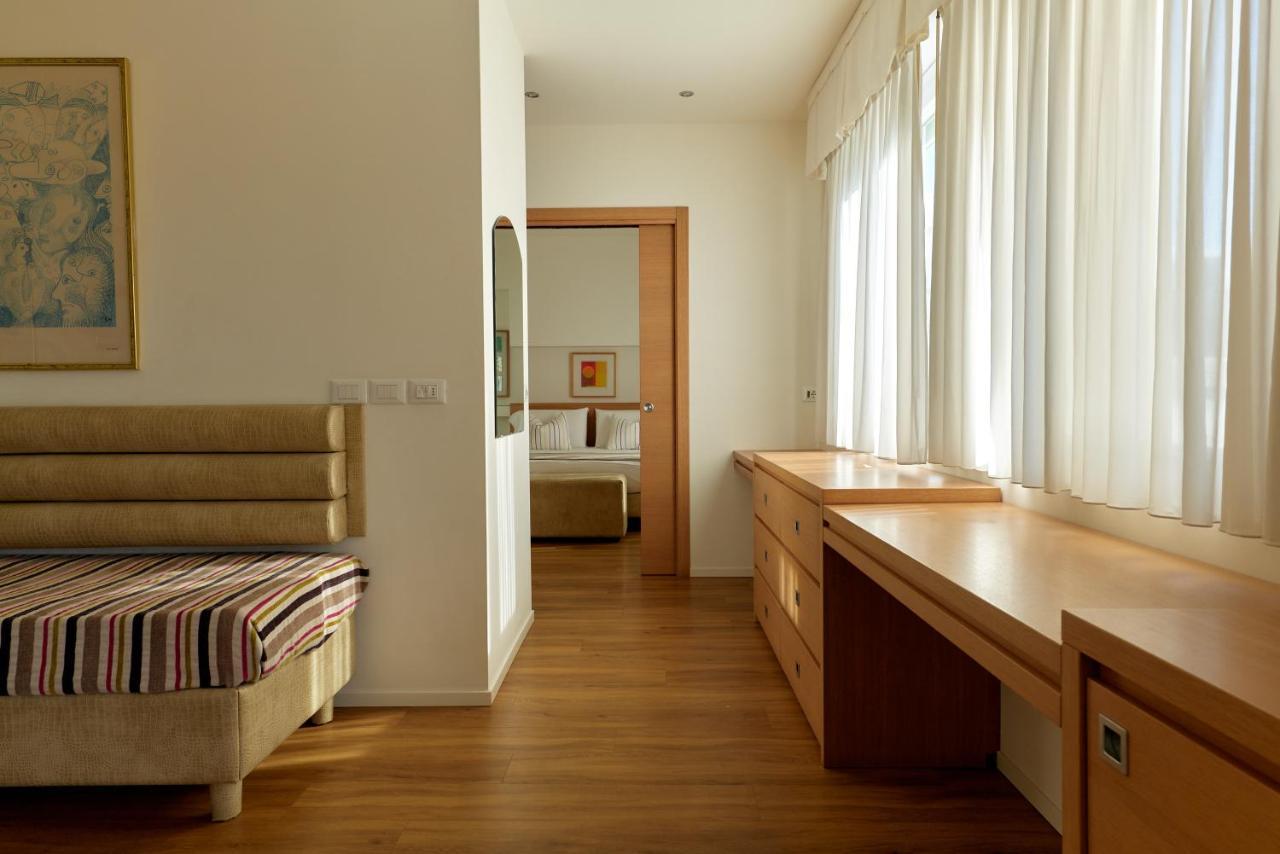 Hotel Saraceno Resort With Private Beach Milano Marittima Extérieur photo