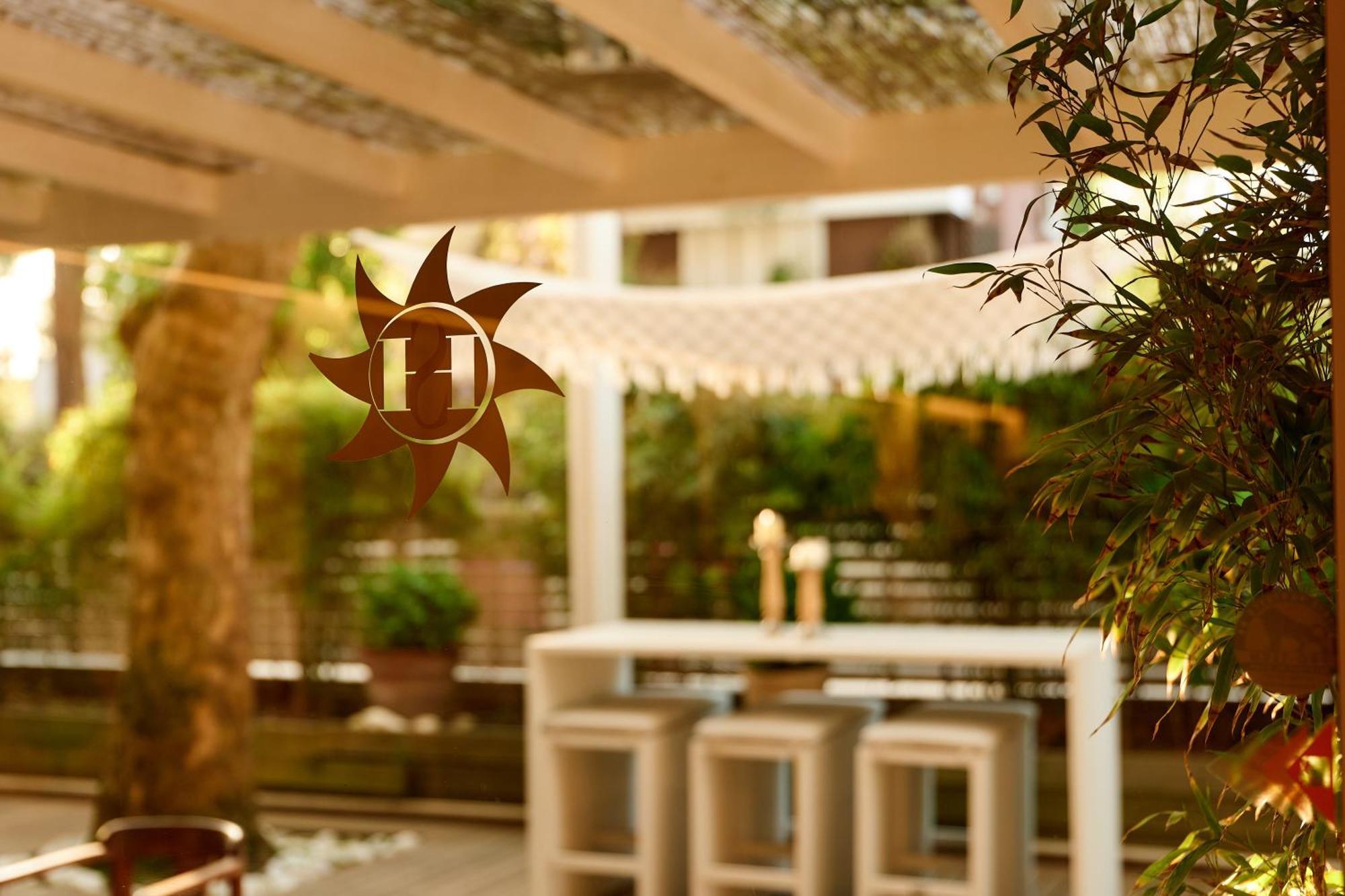 Hotel Saraceno Resort With Private Beach Milano Marittima Extérieur photo
