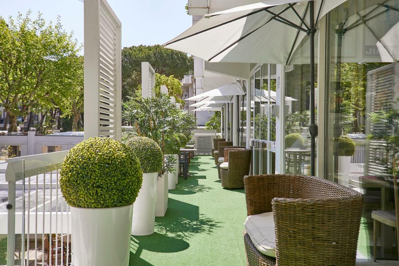 Hotel Saraceno Resort With Private Beach Milano Marittima Extérieur photo